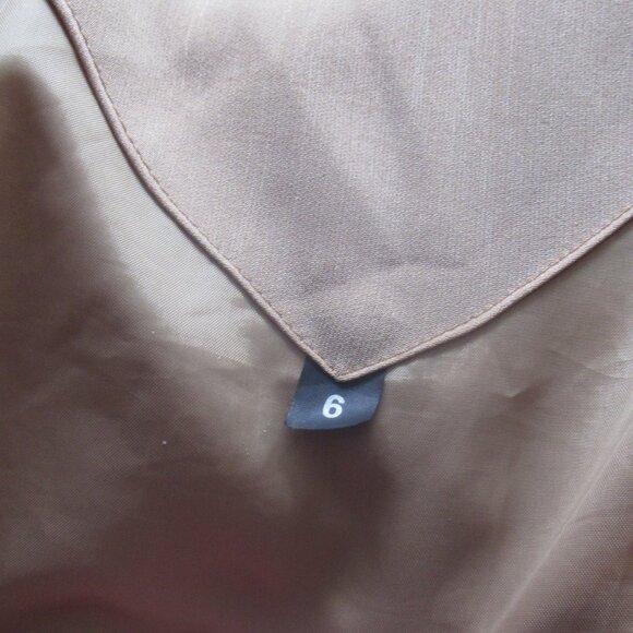 Utex Limited Edition Ladies Trench Coat, Size 6, Vintage, Soft Tan M111 - Picture 11 of 15